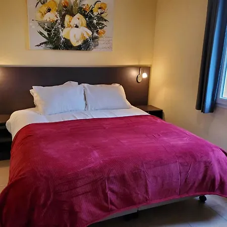 In With Golf & Pool Access *