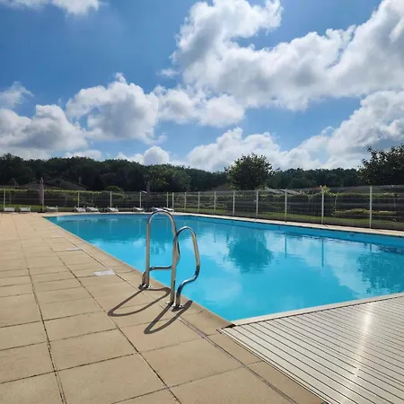 In With Golf & Pool Access *