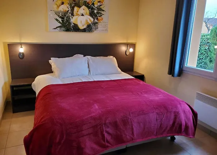 In With Golf & Pool Access *