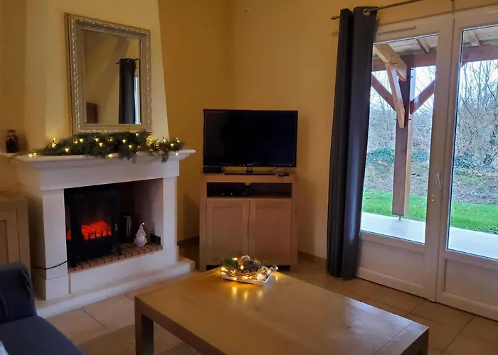 In With Golf & Pool Access *